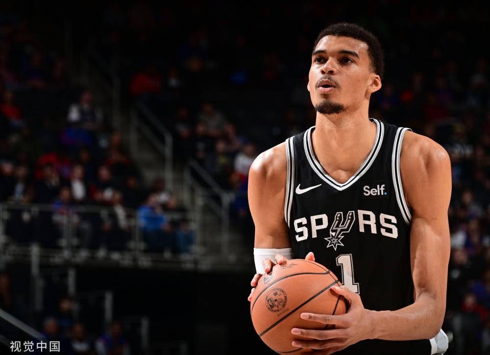 他可以通过 他可以通过